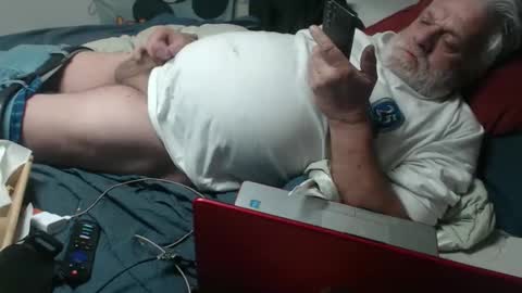 cummingdoouug online show from 04-11-26, 02:10