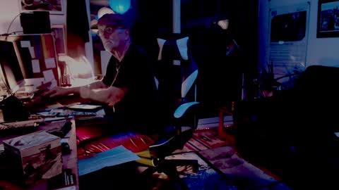 Snapshot of dopeleaf2 chatting on 12-31-24, 10:34 dopeleaf2 online show from 12-31-24, 10:34