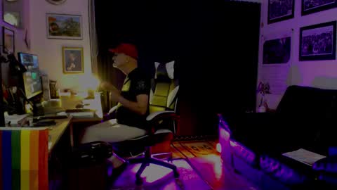 Snapshot of dopeleaf2 chatting on 09-13-25, 08:41 dopeleaf2 online show from 09-13-25, 08:41