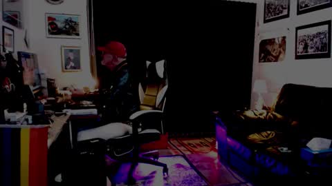 Snapshot of dopeleaf2 chatting on 09-25-25, 10:57 dopeleaf2 online show from 09-25-25, 10:57