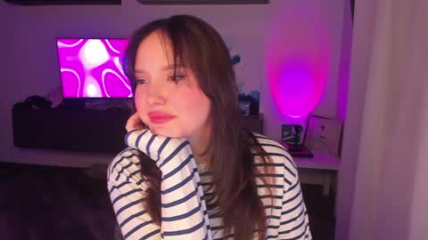 Snapshot of doracharmer chatting on 05-23-26, 06:01 Dora Charmer online show from 05-23-26, 06:01