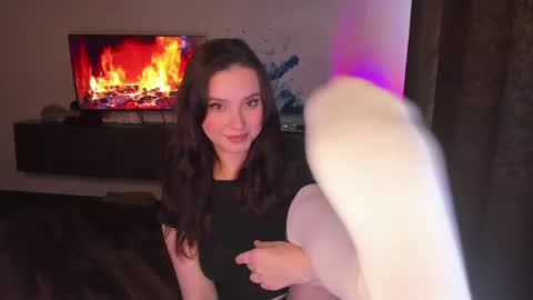 Snapshot of doracharmer chatting on 06-02-26, 01:13 Dora Charmer online show from 06-02-26, 01:13