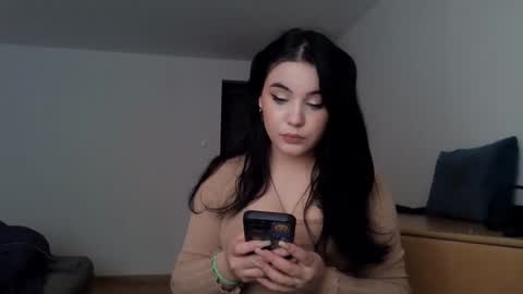 Snapshot of dorian1211 chatting on 11-07-25, 12:05 Doriana online show from 11-07-25, 12:05