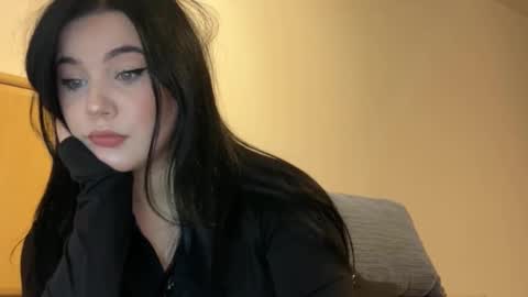 Snapshot of dorian1211 chatting on 11-09-25, 11:41 Doriana online show from 11-09-25, 11:41