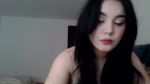 Snapshot of dorian1211 chatting on 11-13-25, 11:09 Doriana online show from 11-13-25, 11:09
