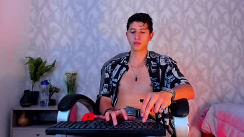 Snapshot of dorian_mystery chatting on 01-20-25, 09:35 dorian_mystery online show from 01-20-25, 09:35