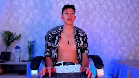 Snapshot of dorian_mystery chatting on 01-25-25, 05:40 dorian_mystery online show from 01-25-25, 05:40