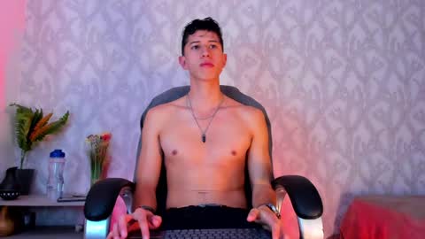 Snapshot of dorian_mystery chatting on 01-27-25, 05:25 dorian_mystery online show from 01-27-25, 05:25