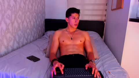 Snapshot of dorian_mystery chatting on 01-31-25, 10:20 dorian_mystery online show from 01-31-25, 10:20