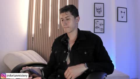 dorian_mystery online show from 05-30-26, 01:25