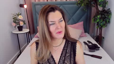 Snapshot of doriana_gray chatting on 02-05-25, 05:31 doriana_gray online show from 02-05-25, 05:31