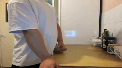 menu  below online show from 06-02-26, 01:24