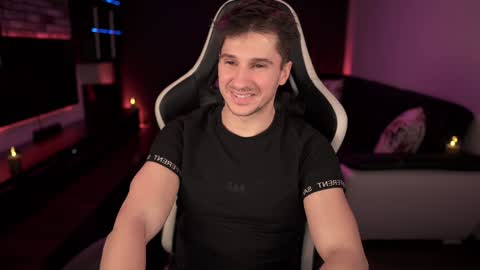 Dorian Reyes online show from 01-24-25, 03:32