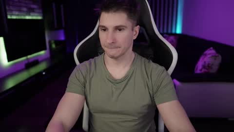 Dorian Reyes online show from 02-24-25, 02:19