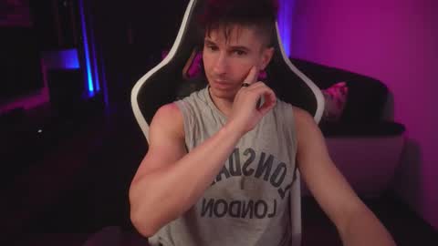 Dorian Reyes online show from 09-10-25, 10:43