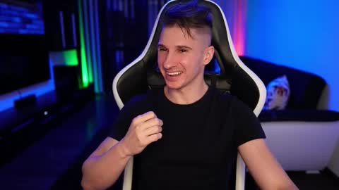 Dorian Reyes online show from 09-29-25, 10:47