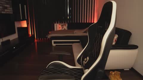 Dorian Reyes online show from 02-16-26, 12:18