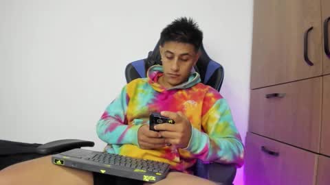 Snapshot of dorman_boy chatting on 01-15-26, 03:55 dorman_boy online show from 01-15-26, 03:55