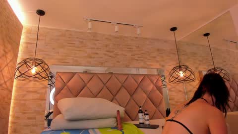  DOROTHY online show from 01-21-25, 03:15