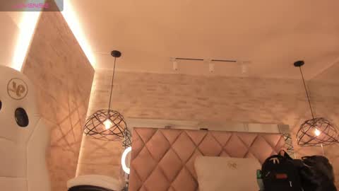  DOROTHY online show from 03-12-25, 09:44