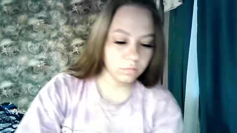 Snapshot of dorrie_ann chatting on 06-04-26, 03:56 Dorrie Ann online show from 06-04-26, 03:56
