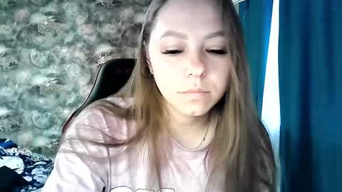 Snapshot of dorrie_ann chatting on 06-05-26, 04:19 Dorrie Ann online show from 06-05-26, 04:19