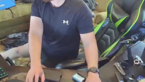 DotYourEyezez  online show from 02-04-25, 07:00