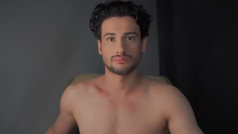 Snapshot of double_luckystrike chatting on 12-11-24, 10:27 Keen online show from 12-11-24, 10:27