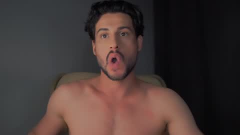 Snapshot of double_luckystrike chatting on 12-19-24, 06:34 Keen online show from 12-19-24, 06:34