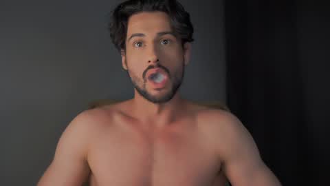 Snapshot of double_luckystrike chatting on 12-22-24, 09:42 Keen online show from 12-22-24, 09:42