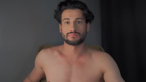 Snapshot of double_luckystrike chatting on 12-26-24, 01:07 Keen online show from 12-26-24, 01:07