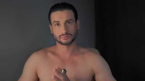 Snapshot of double_luckystrike chatting on 01-09-25, 05:54 Keen online show from 01-09-25, 05:54