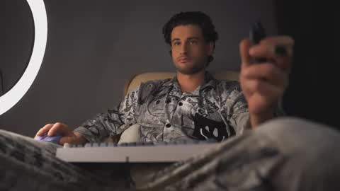 Snapshot of double_luckystrike chatting on 03-07-25, 11:16 Keen online show from 03-07-25, 11:16