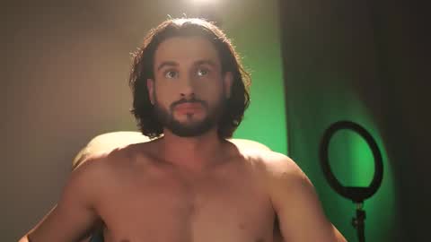 Snapshot of double_luckystrike chatting on 10-18-25, 06:30 Keen online show from 10-18-25, 06:30