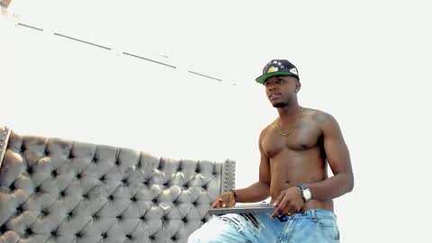 DOUGLAS online show from 09-09-25, 02:05