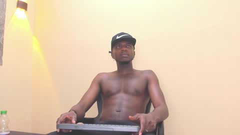 DOUGLAS online show from 12-05-25, 12:08