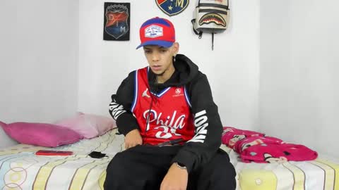 douglas_gallegos online show from 12-12-24, 01:43