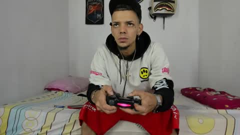 douglas_gallegos online show from 12-13-24, 05:32