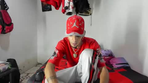 Snapshot of douglas_gallegos chatting on 04-21-26, 02:51 douglas_gallegos online show from 04-21-26, 02:51