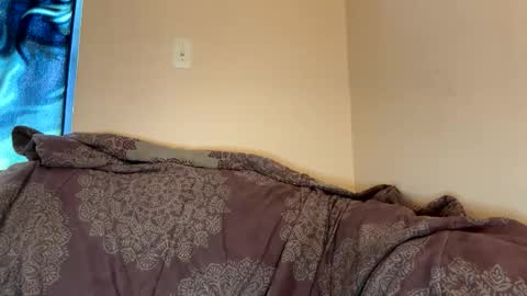 dove_love22 online show from 10-28-25, 06:10