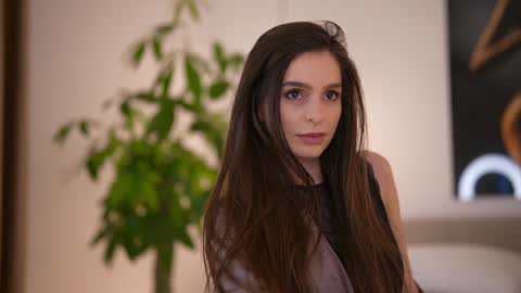    .         . online show from 09-22-25, 06:04