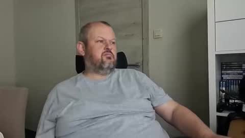 Danny online show from 11-14-25, 09:41