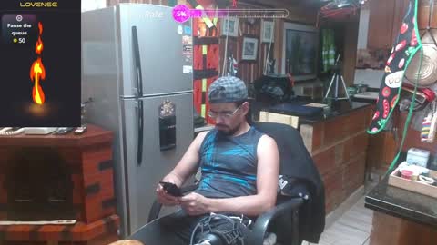 Snapshot of dr_simon84 chatting on 12-28-24, 07:00 Dr Simon online show from 12-28-24, 07:00