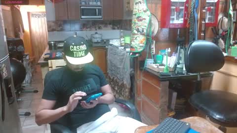 Snapshot of dr_simon84 chatting on 01-02-25, 07:18 Dr Simon online show from 01-02-25, 07:18