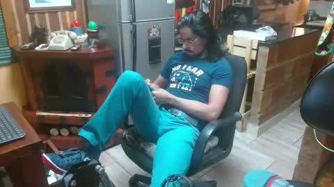 Snapshot of dr_simon84 chatting on 01-08-25, 06:20 Dr Simon online show from 01-08-25, 06:20