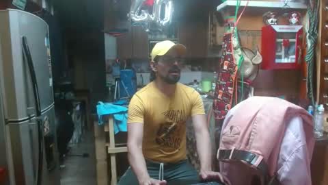 Snapshot of dr_simon84 chatting on 01-19-25, 04:44 Dr Simon online show from 01-19-25, 04:44