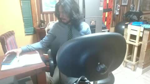 Snapshot of dr_simon84 chatting on 01-24-25, 06:35 Dr Simon online show from 01-24-25, 06:35