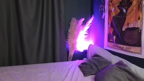 Draculaura online show from 12-20-24, 09:28