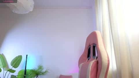 Lisbeth Salander online show from 11-17-25, 05:57