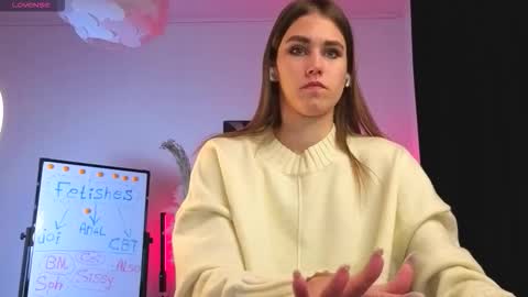 Lisbeth Salander online show from 02-07-26, 05:44